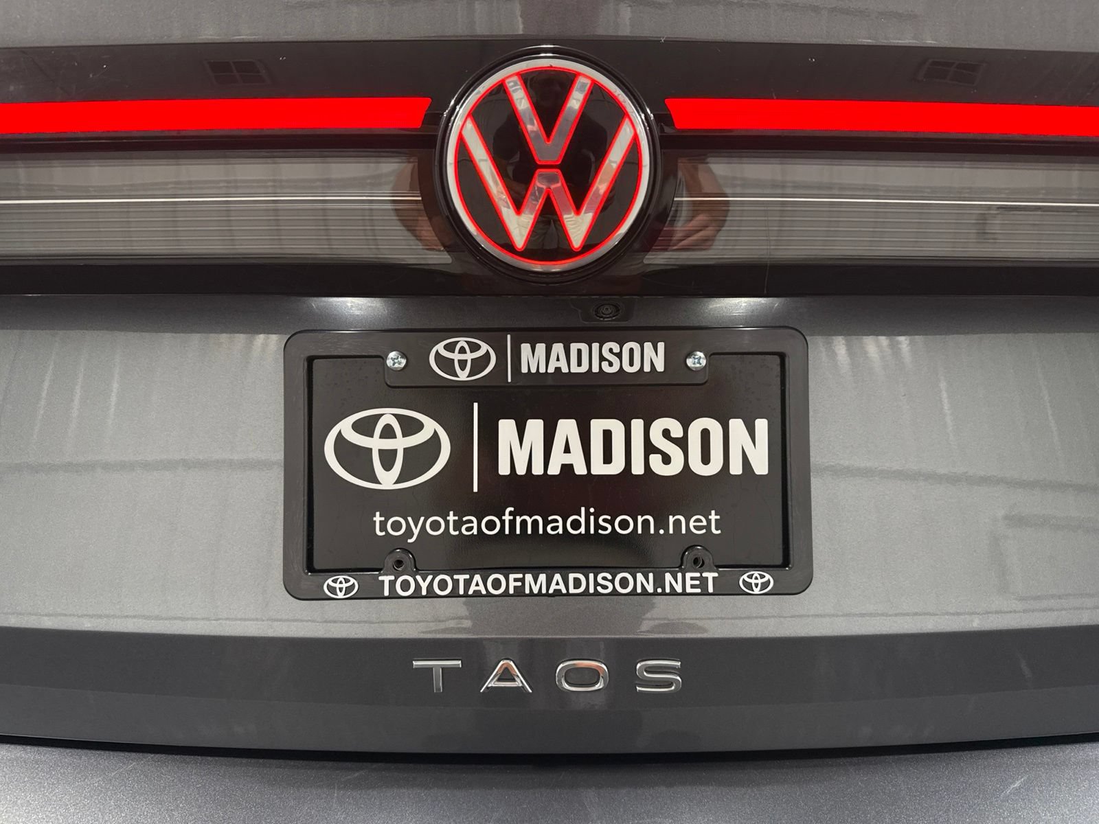 Used 2025 Volkswagen Taos S AWD/4WD image 37