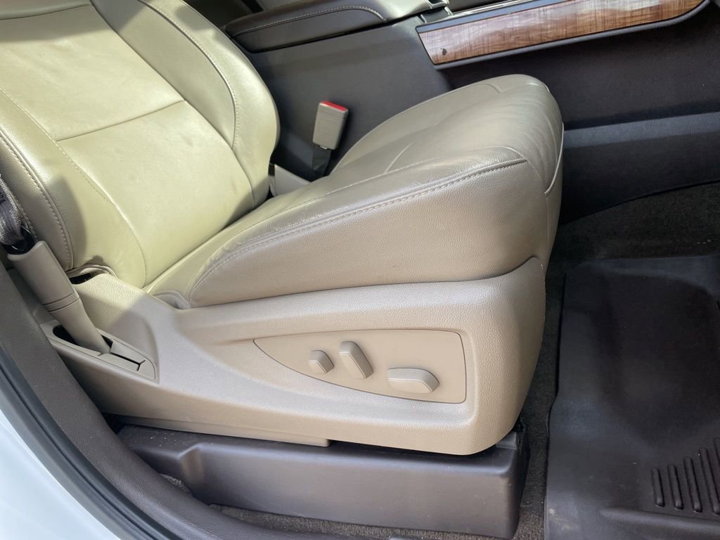 Used 2018 GMC Sierra 1500 SLT w/ SLT Premium Package image 19