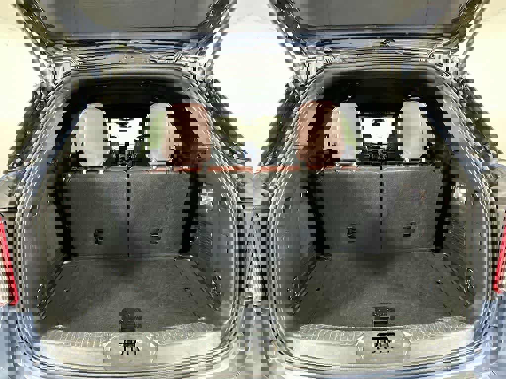 Certified 2021 Ford Explorer Platinum w/ Equipment Group 601A image 21