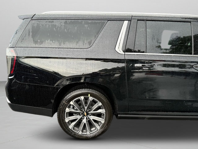 New 2026 Chevrolet Suburban High Country image 6