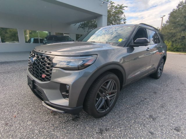 New 2027 Ford Explorer Active w/ Active Comfort Package RWD image 9