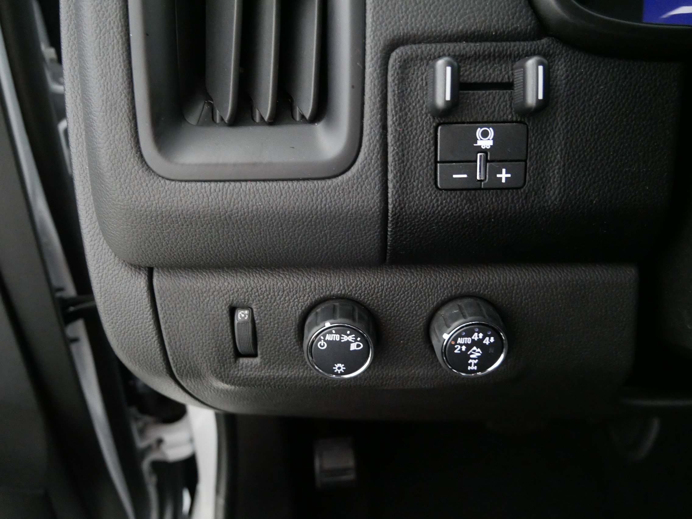 Used 2022 Chevrolet Colorado ZR2 image 26