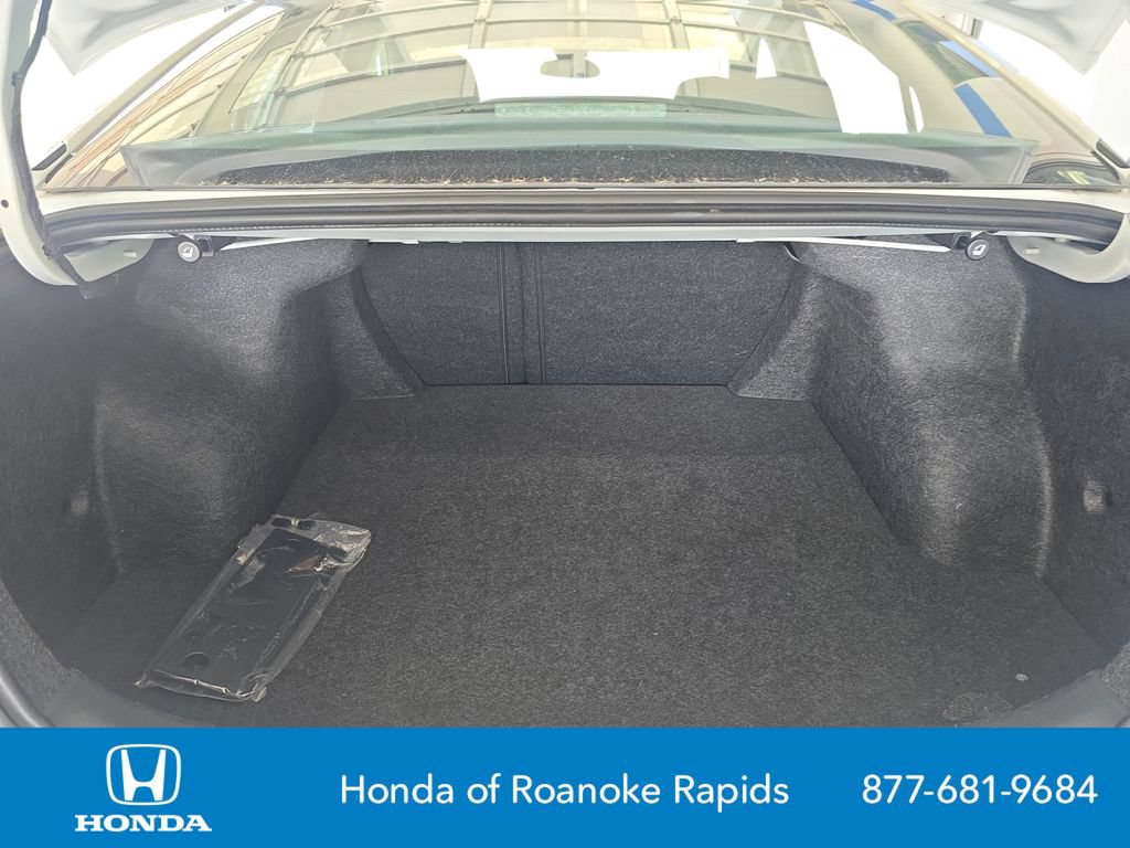 Used 2025 Nissan Altima 2.5 SV FWD image 19