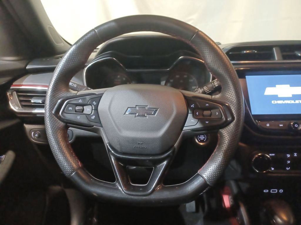 Used 2022 Chevrolet TrailBlazer RS w/ Convenience Package image 11