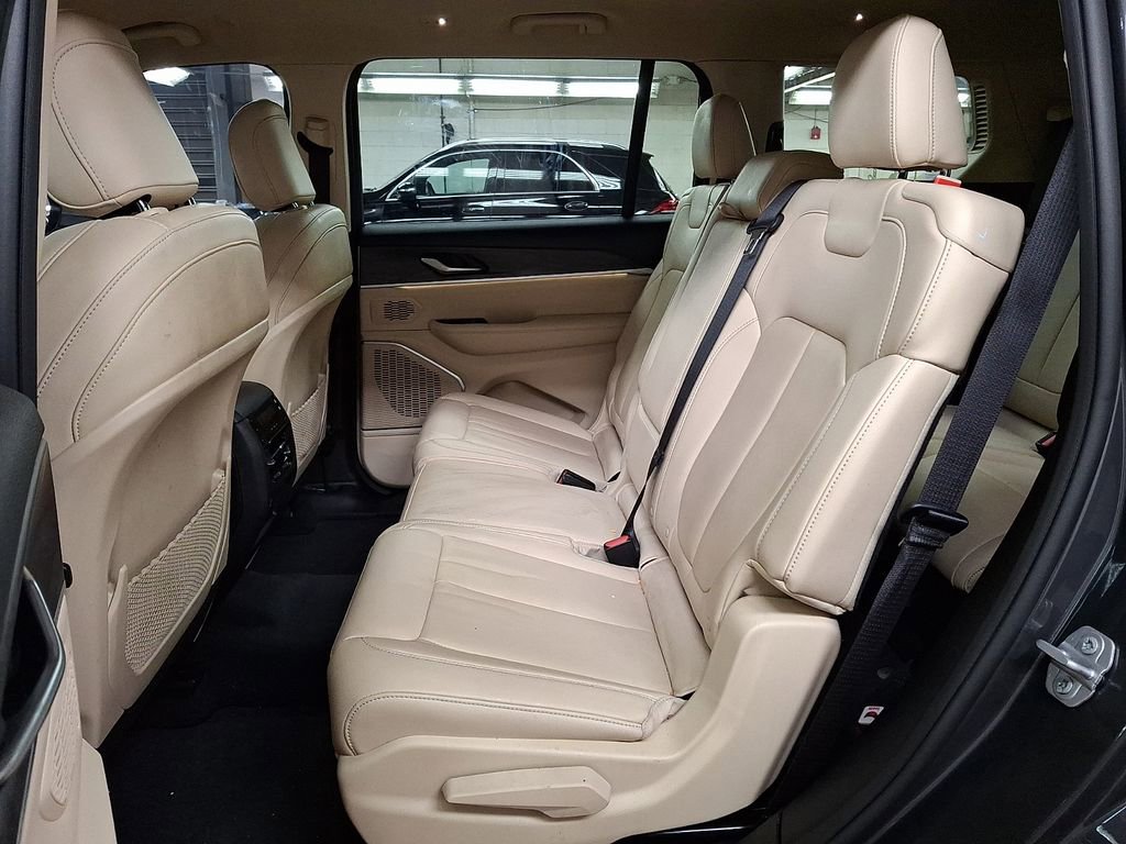 Used 2022 Jeep Grand Cherokee L Limited image 7