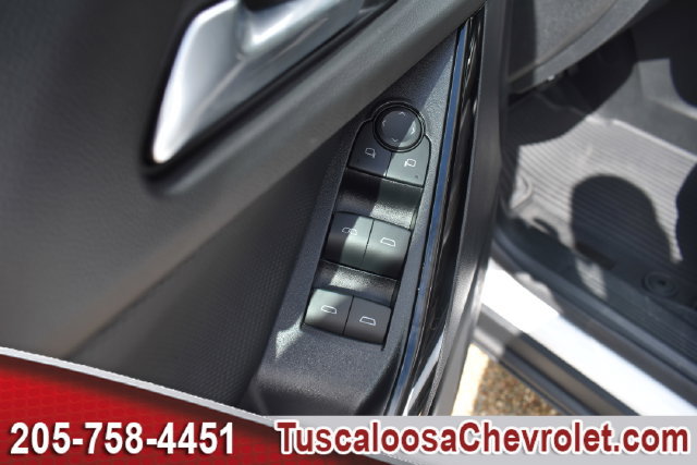 New 2027 Chevrolet Equinox LT w/ Convenience Package II FWD image 14