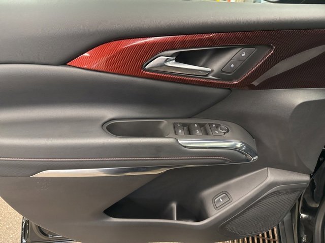 Used 2025 Chevrolet Traverse Z71 w/ Driver Confidence Package image 10