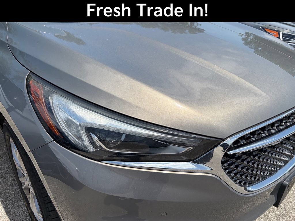 Used 2018 Buick Enclave Avenir w/ Avenir Technology Package FWD image 5