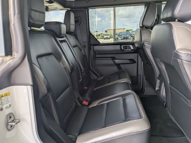 Used 2025 Ford Bronco Outer Banks AWD/4WD image 20