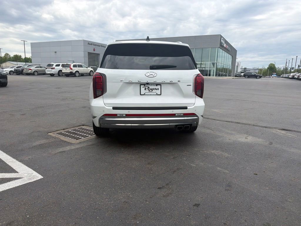 Used 2023 Hyundai Palisade Calligraphy AWD/4WD image 3