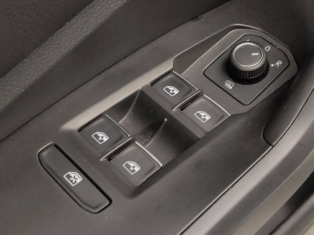 Used 2022 Volkswagen Jetta Sport image 27