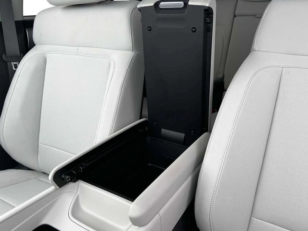 New 2026 Hyundai Santa Fe SE image 15