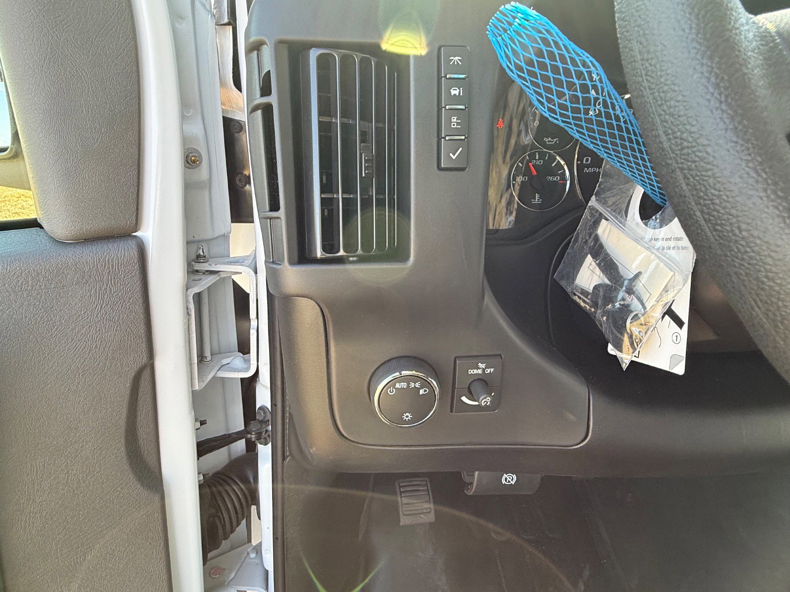 New 2025 GMC Savana 2500 Extended w/ Driver Convenience Package image 16