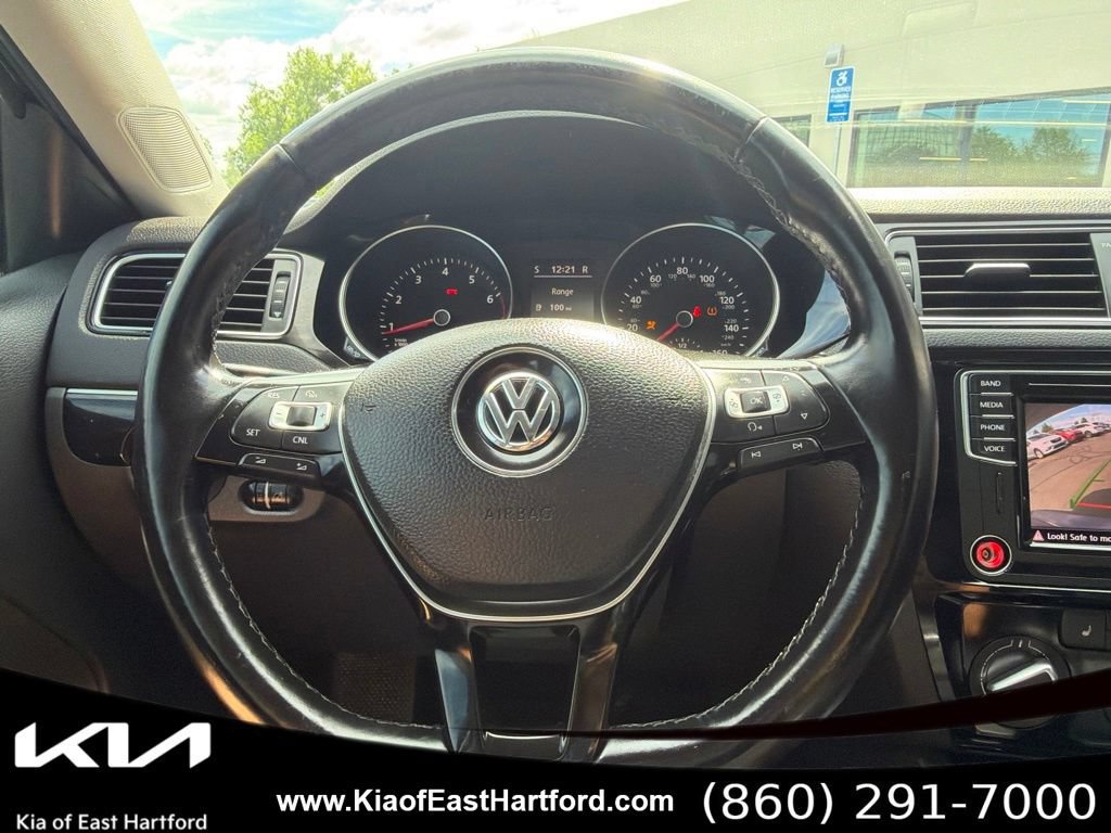 Used 2016 Volkswagen Jetta SEL w/ Lighting Package FWD image 33