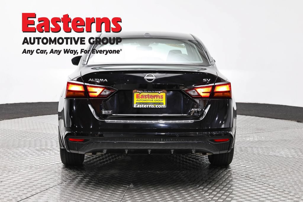 Used 2023 Nissan Altima 2.5 SV AWD/4WD image 6