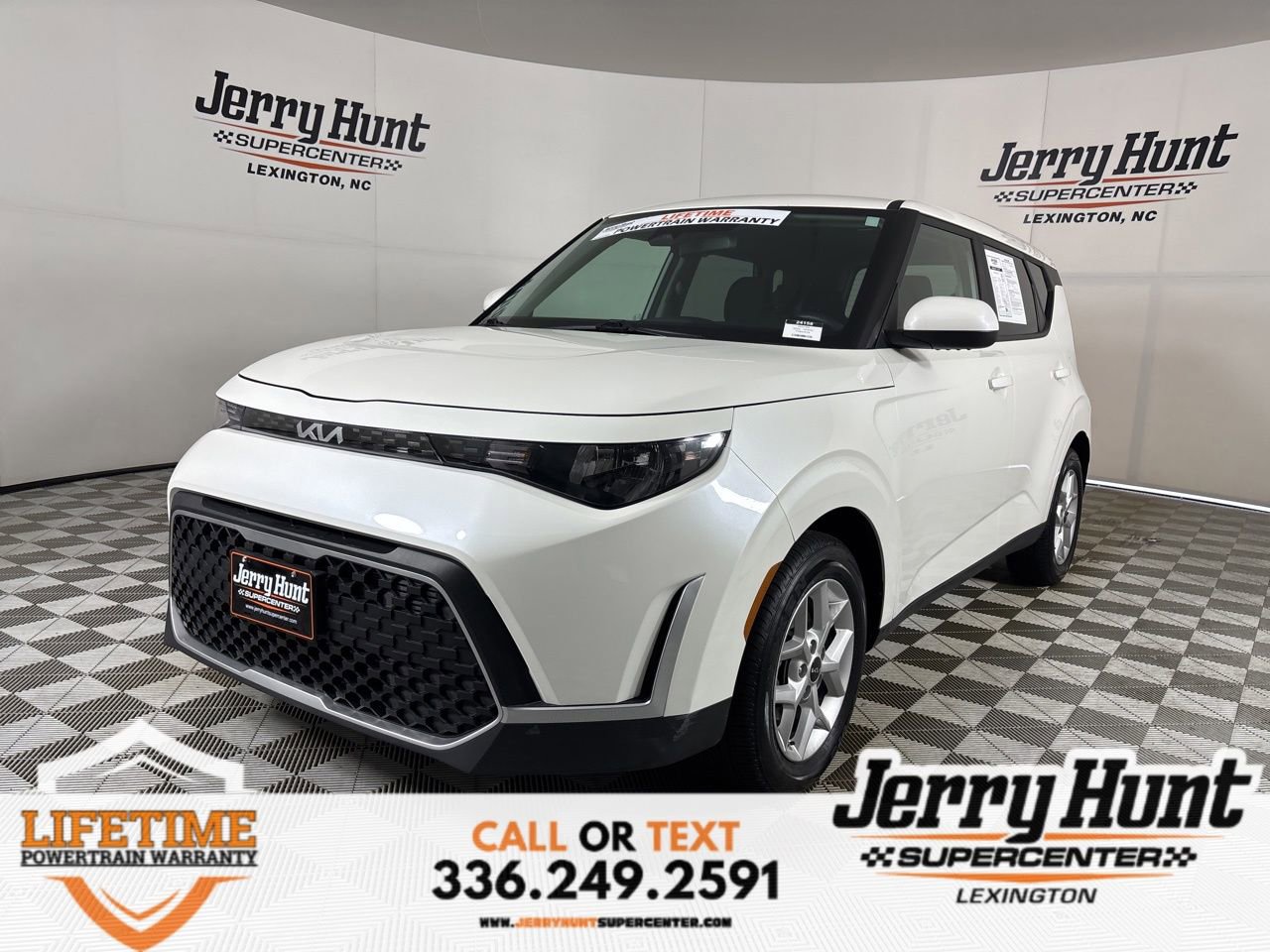 Used 2023 Kia Soul LX w/ LX Technology Package