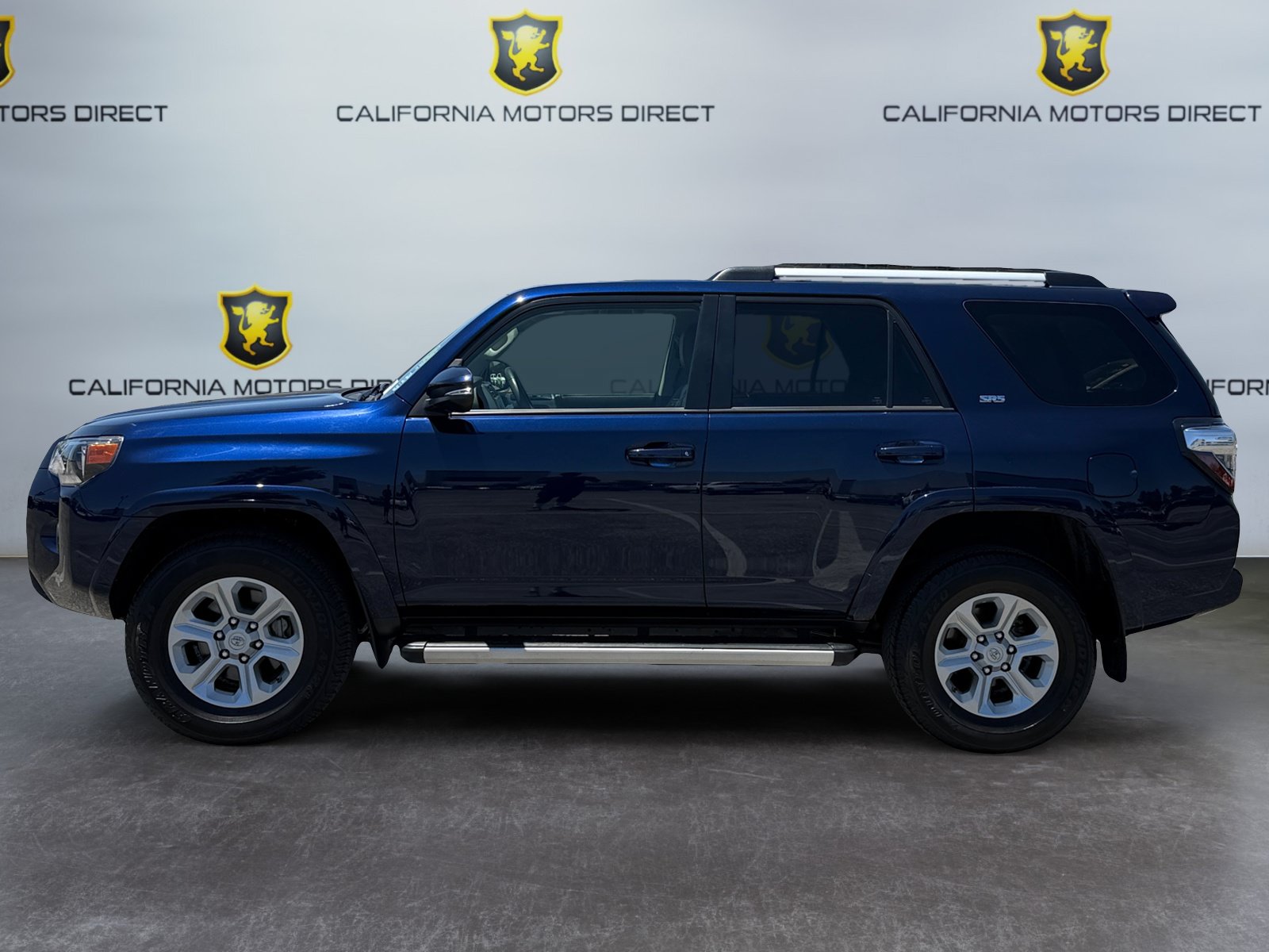 Used 2021 Toyota 4Runner SR5 Premium w/ Moonroof Package AWD/4WD image 2