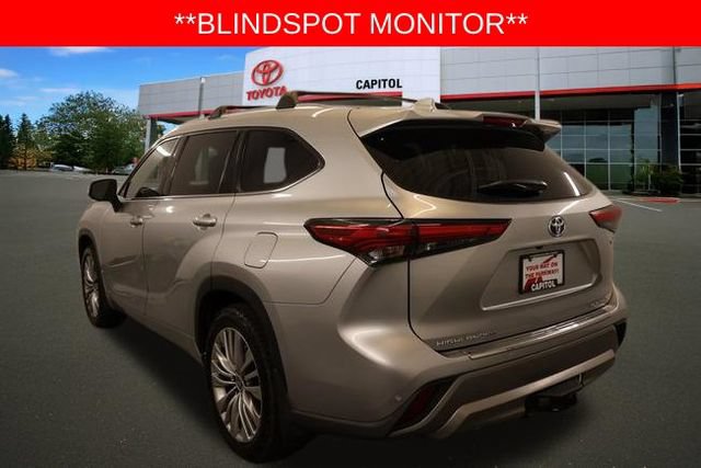 Used 2023 Toyota Highlander Platinum AWD/4WD image 6