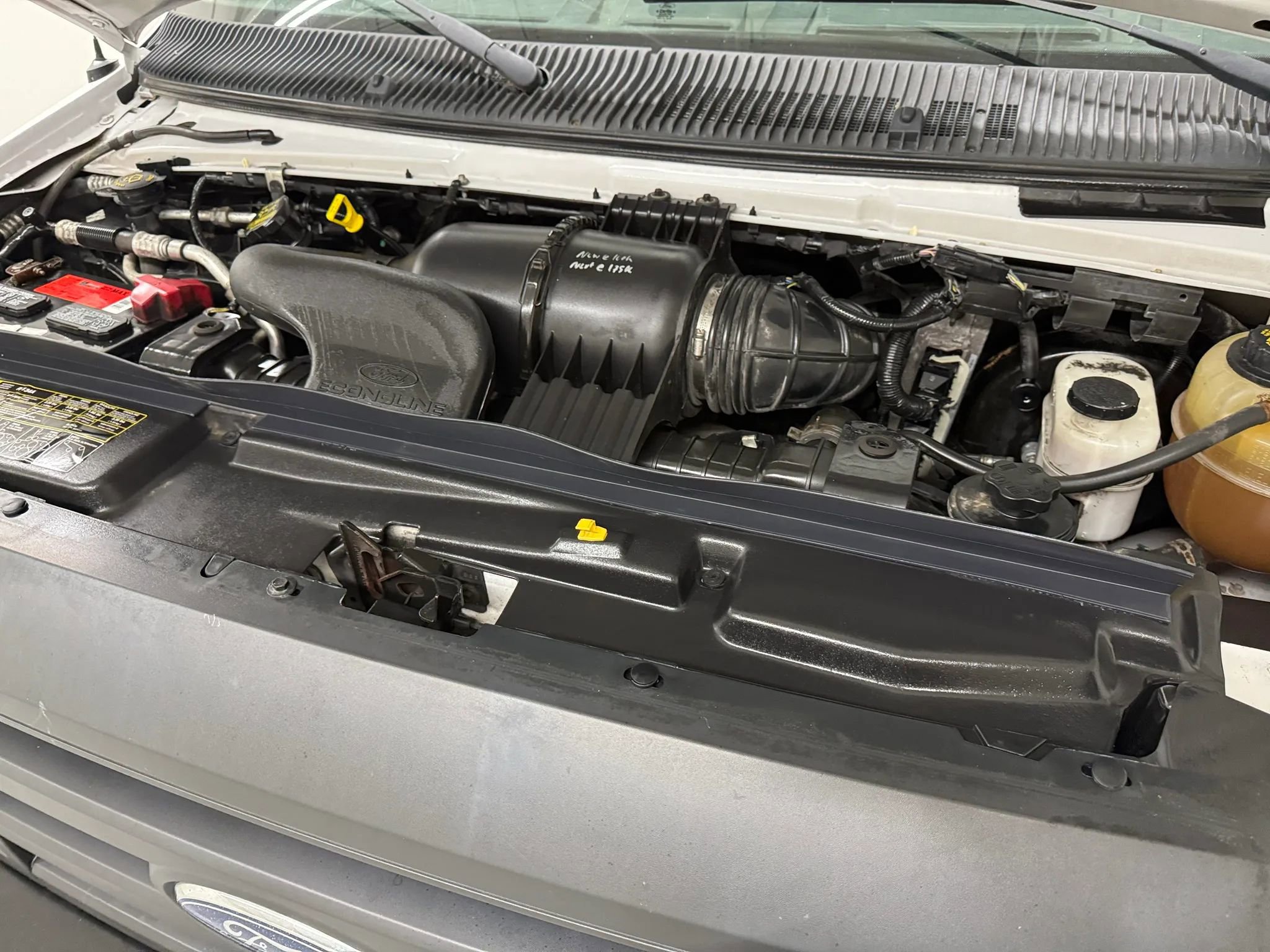 Used 2011 Ford E-150 and Econoline 150 w/ Commercial Cargo Van Pkg RWD image 39