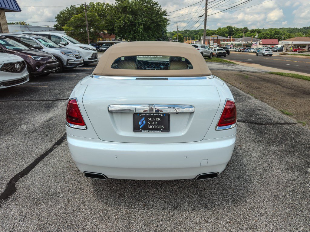 Used 2018 Rolls-Royce Dawn RWD image 12