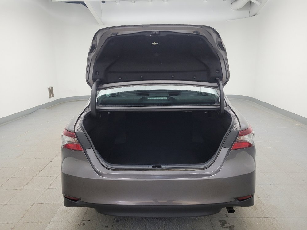 Used 2022 Toyota Camry LE image 29