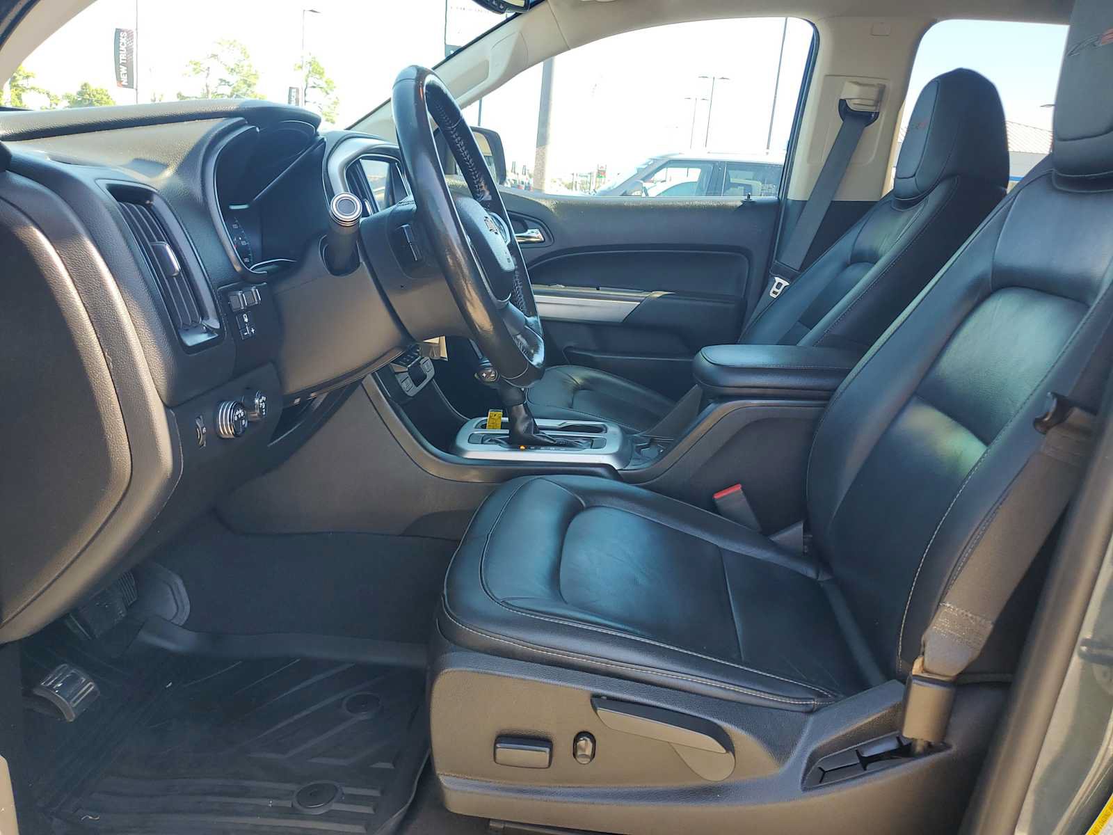 Used 2019 Chevrolet Colorado ZR2 w/ ZR2 Dusk Special Edition AWD/4WD image 20