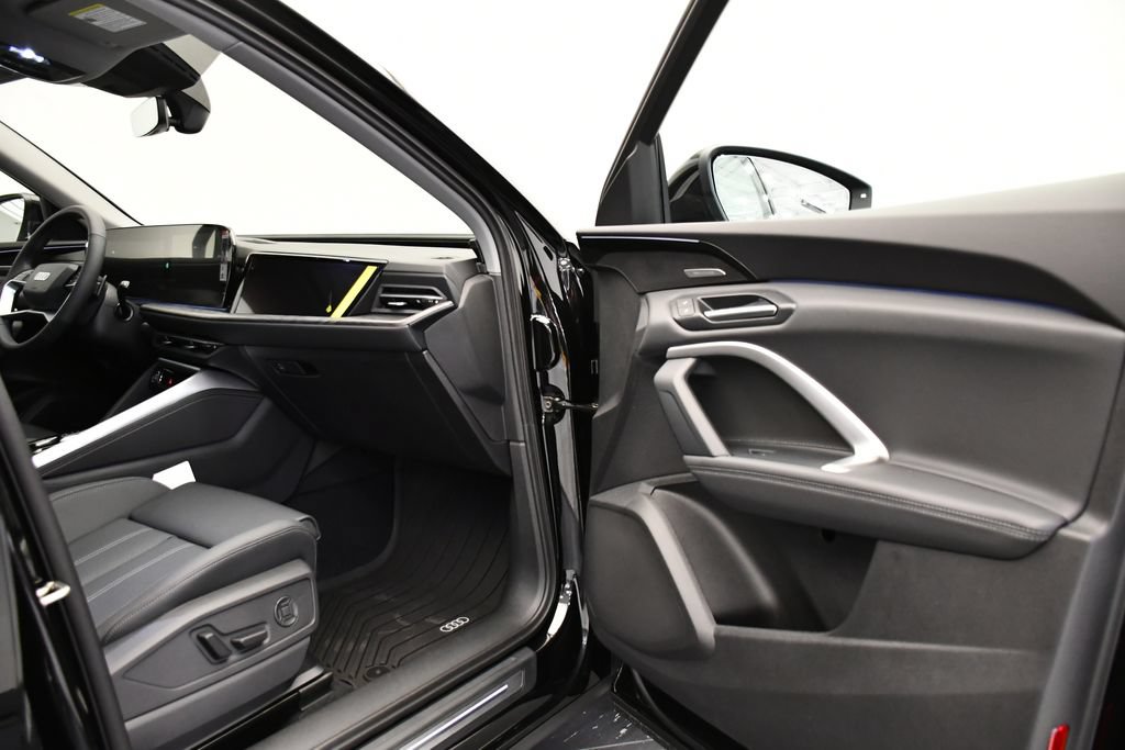 Used 2025 Audi Q5 Prestige AWD/4WD image 44