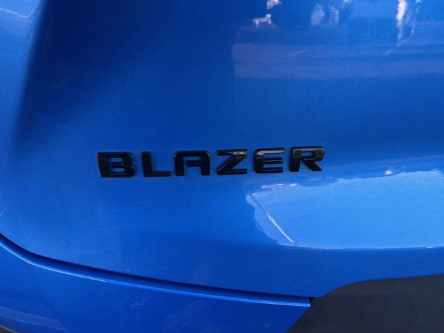 Used 2024 Chevrolet Blazer LT w/ Midnight/Sport Edition FWD image 31
