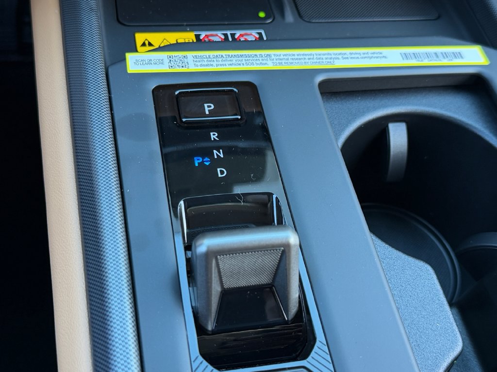 New 2026 Lexus ES 500e AWD/4WD image 22