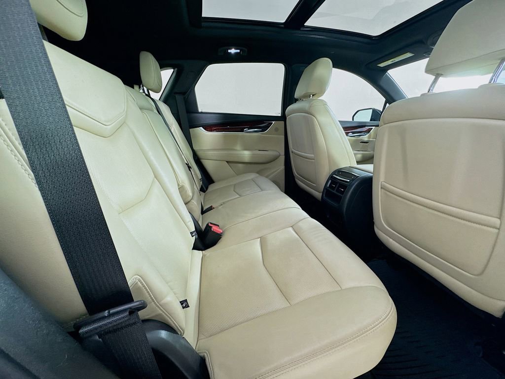 Used 2018 Cadillac XT5 Premium Luxury w/ Driver Assist Package FWD image 37
