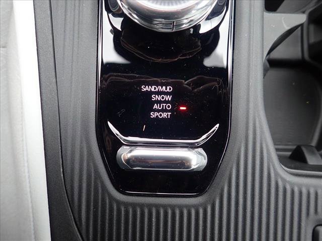 New 2026 Jeep Cherokee Laredo image 25