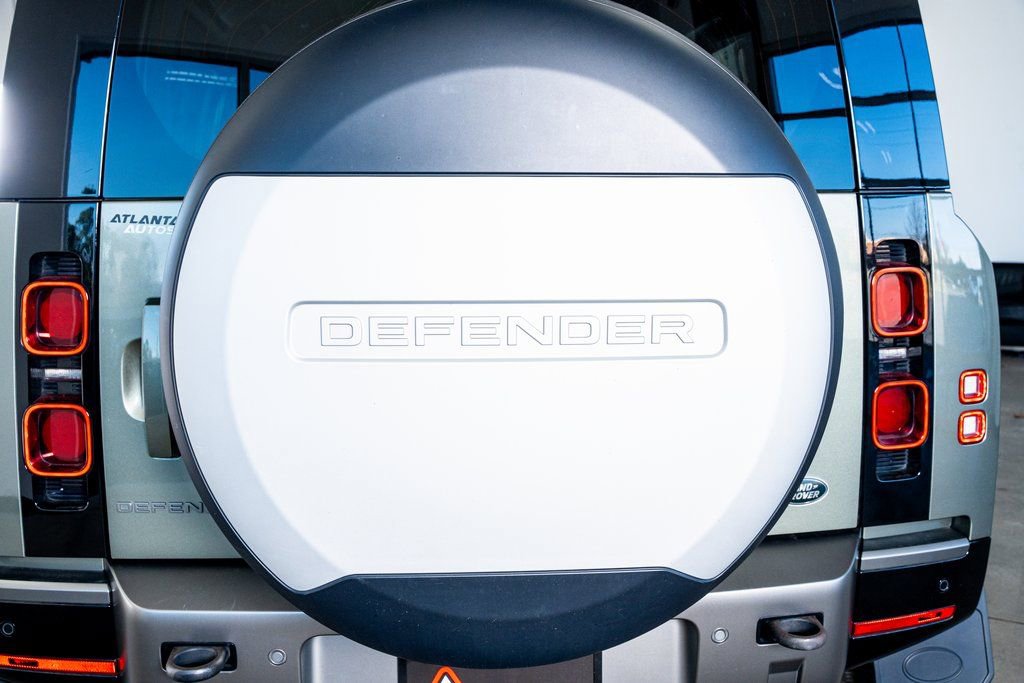 Used 2021 Land Rover Defender 110 X-Dynamic HSE image 27