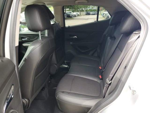 Certified 2022 Buick Encore Preferred w/ Safety Package FWD image 10