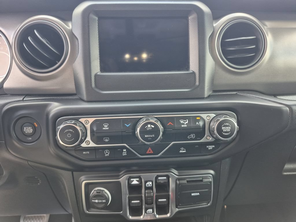 Used 2023 Jeep Gladiator Sport AWD/4WD image 9