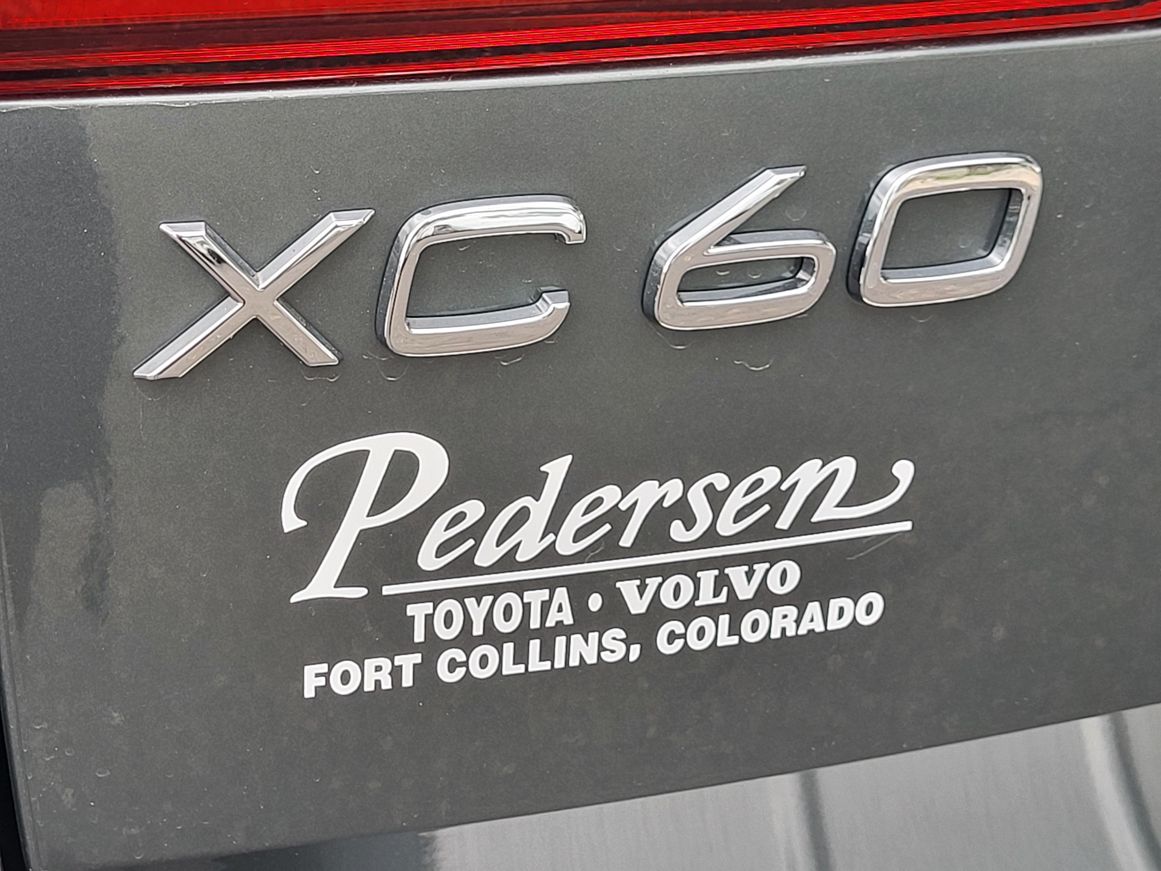New 2026 Volvo XC60 T8 Plus w/ Protection Package Premier AWD/4WD image 8