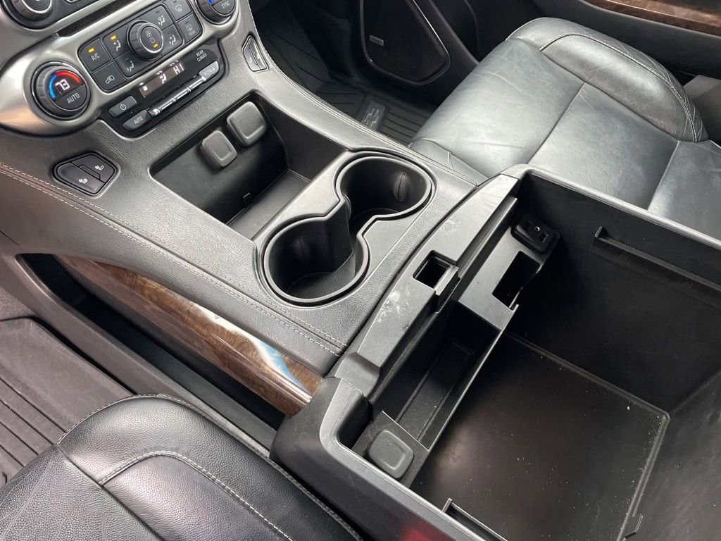 Used 2019 Chevrolet Suburban LT AWD/4WD image 10