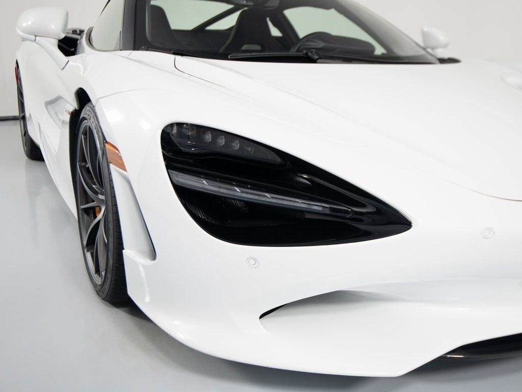 Used 2025 McLaren 750S image 36