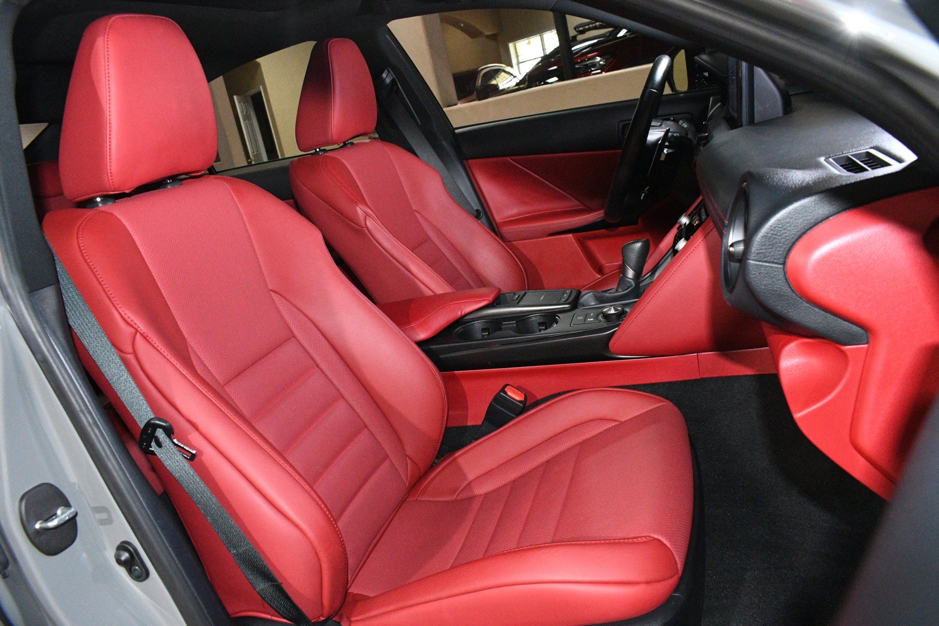 Used 2024 Lexus IS 350 F Sport RWD image 8