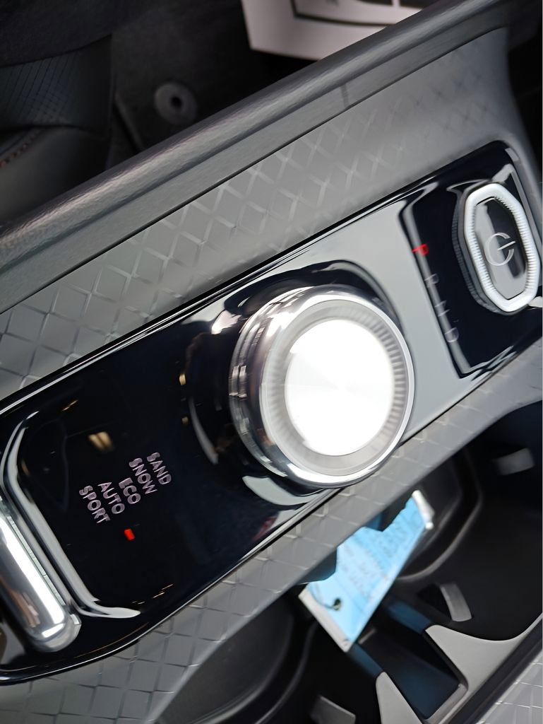 Used 2024 Jeep Wagoneer Launch Edition AWD/4WD image 11
