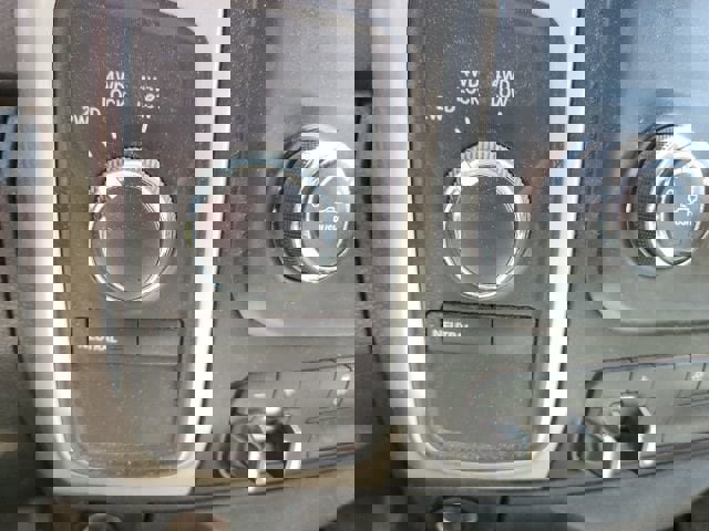 Used 2015 RAM 2500 SLT image 17