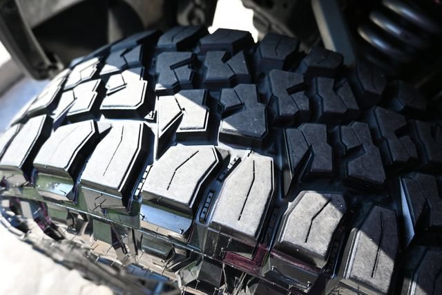 Used 2025 RAM 1500 Laramie w/ Sport Appearance Package AWD/4WD image 9