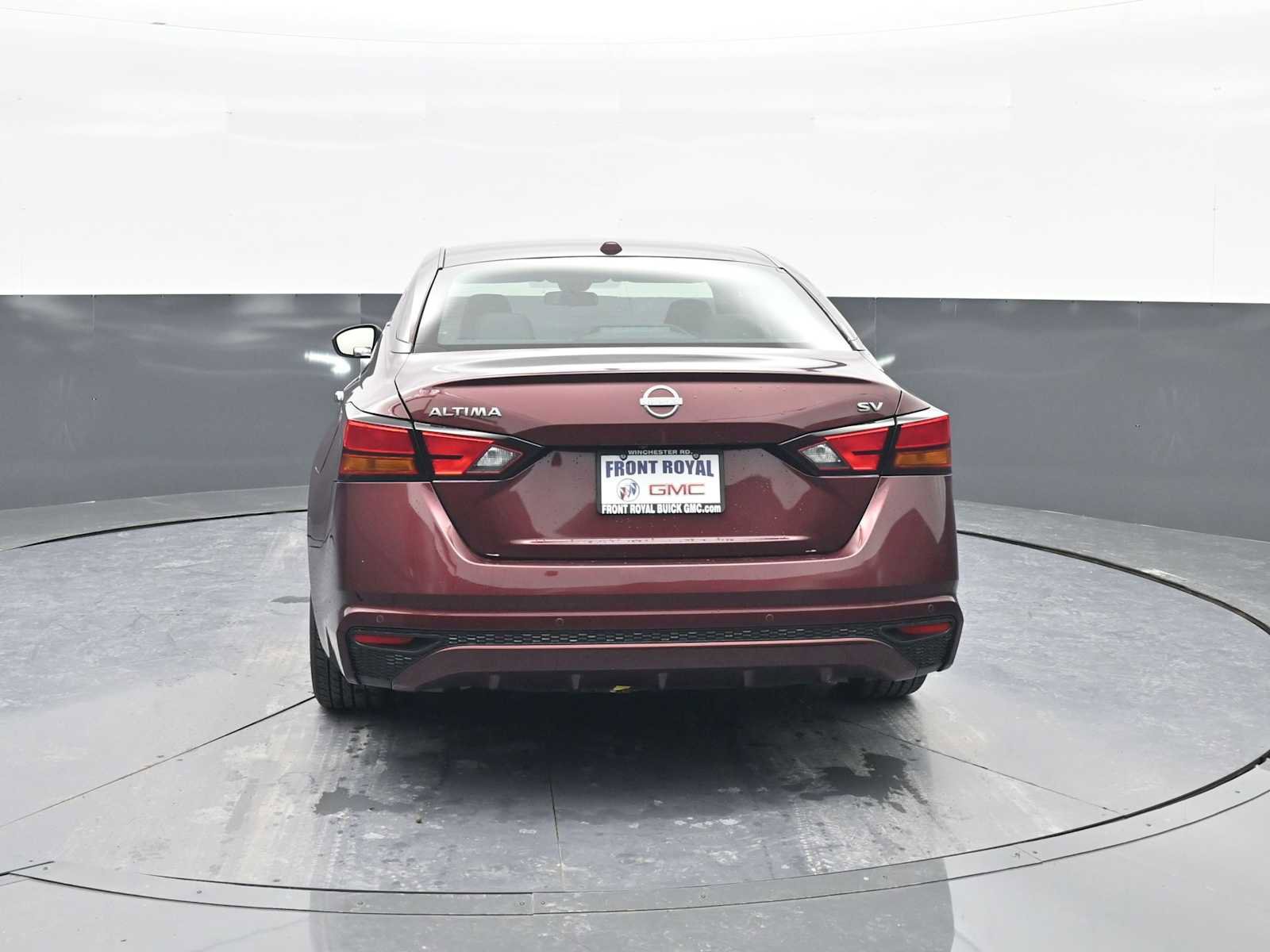 Used 2024 Nissan Altima 2.5 SV image 6