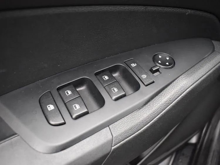 Used 2024 Kia Sportage LX image 21