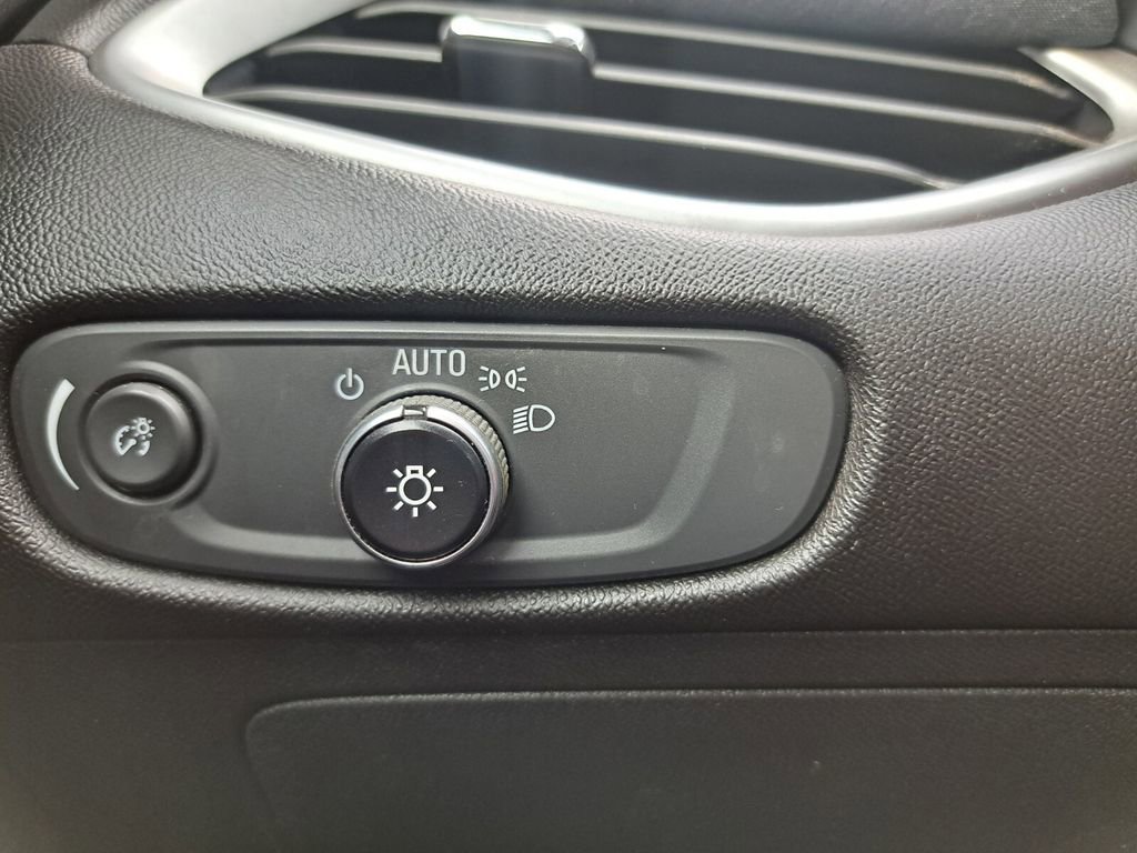 Used 2020 Chevrolet Malibu RS w/ LPO, Convenience Package 1 image 15