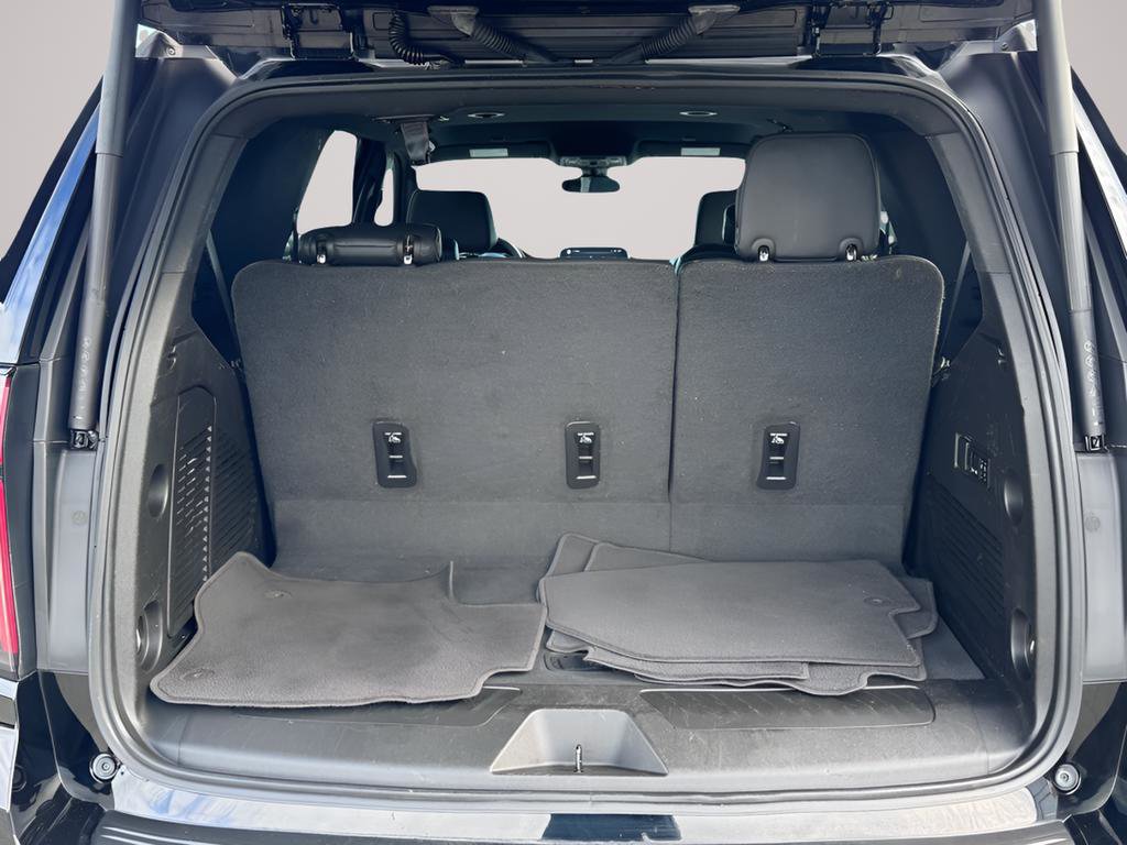 Used 2022 Chevrolet Tahoe LT w/ Luxury Package image 21