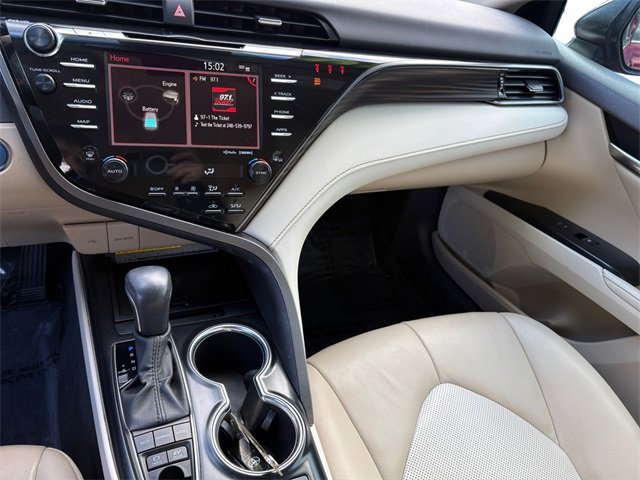 Used 2020 Toyota Camry XLE image 14