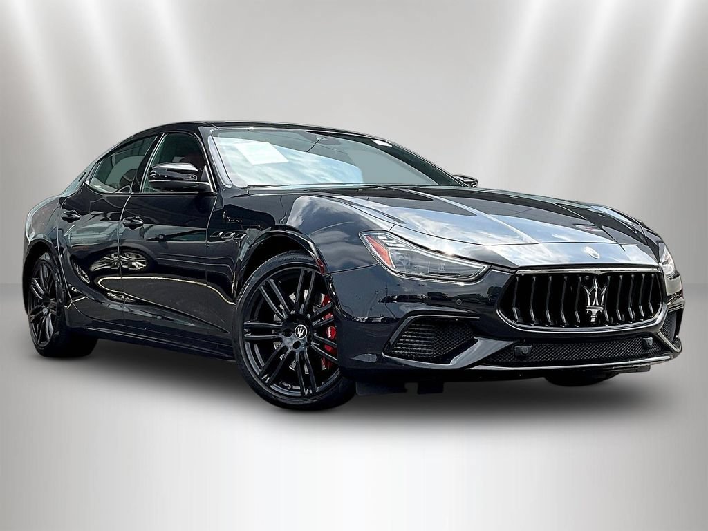 Used 2023 Maserati Ghibli Modena Q4 AWD/4WD image 3