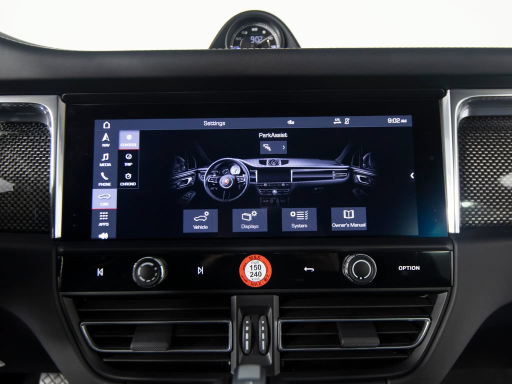 Certified 2025 Porsche Macan GTS AWD/4WD image 23