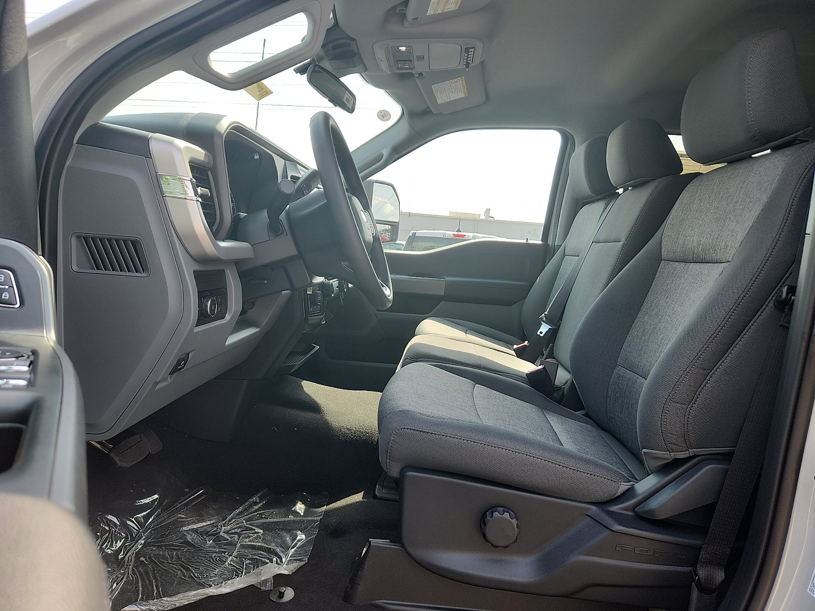 New 2026 Ford F250 XL AWD/4WD image 9