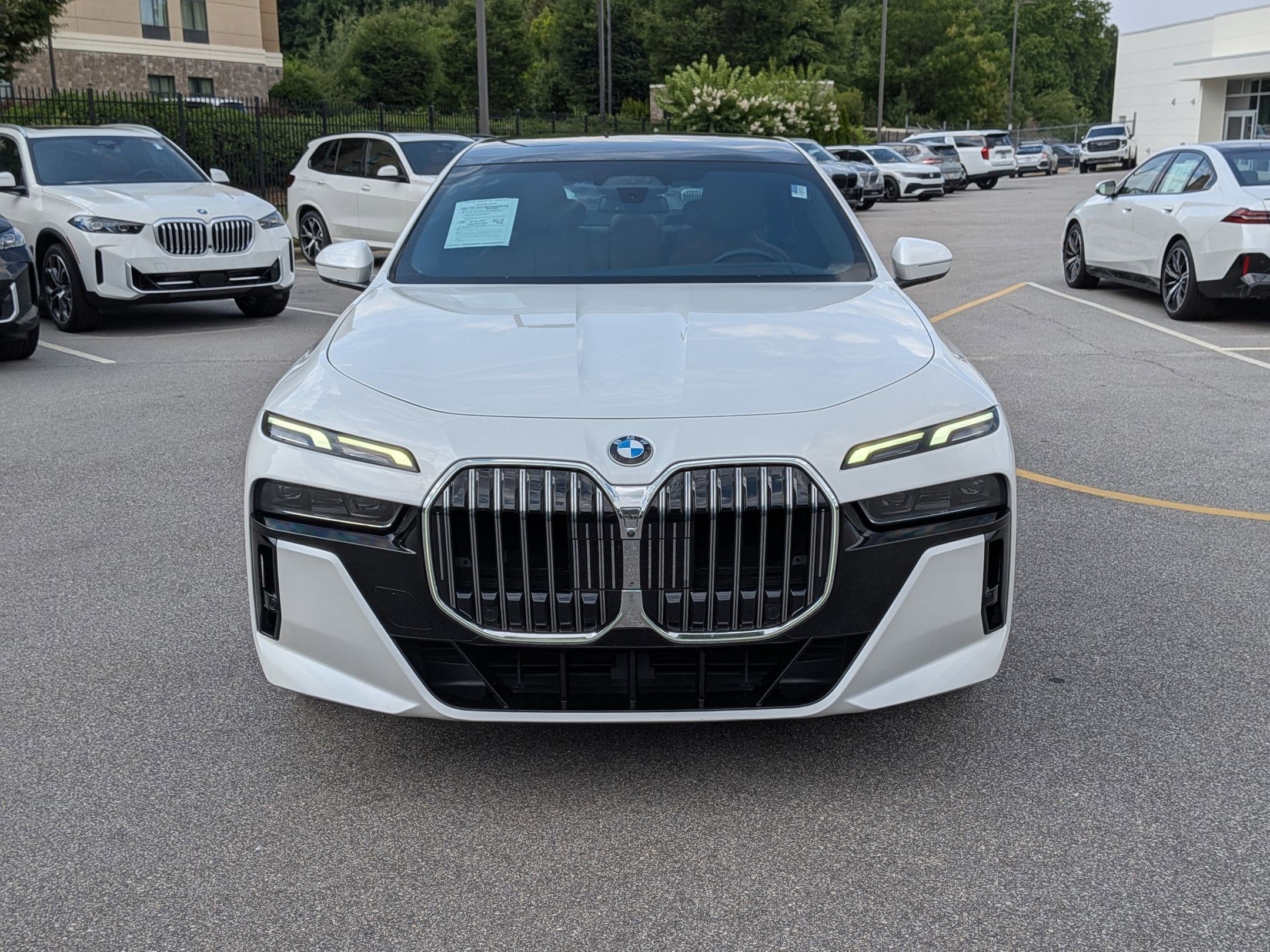 Certified 2023 BMW 740i RWD image 8